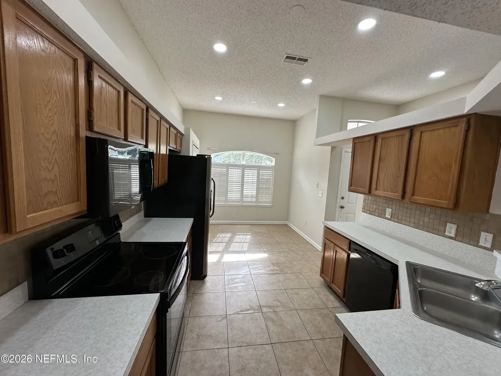 8189 Tessa Terrace E Jacksonville FL 32244