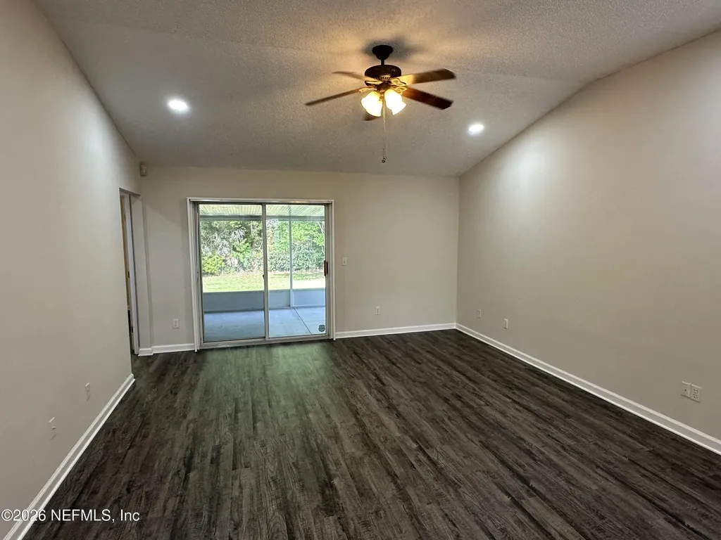 8189 Tessa Terrace E Jacksonville FL 32244
