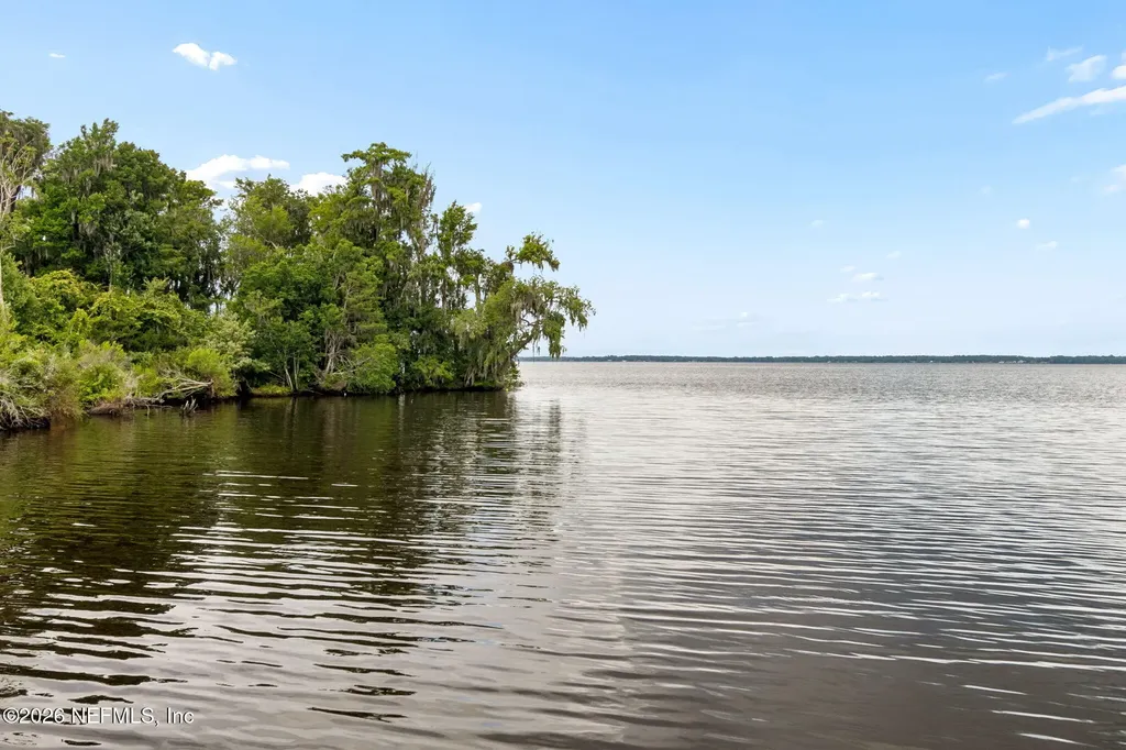 140 Pioneer Trail Green Cove Springs FL 32043
