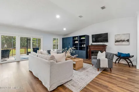 140 Pioneer Trail Green Cove Springs FL 32043