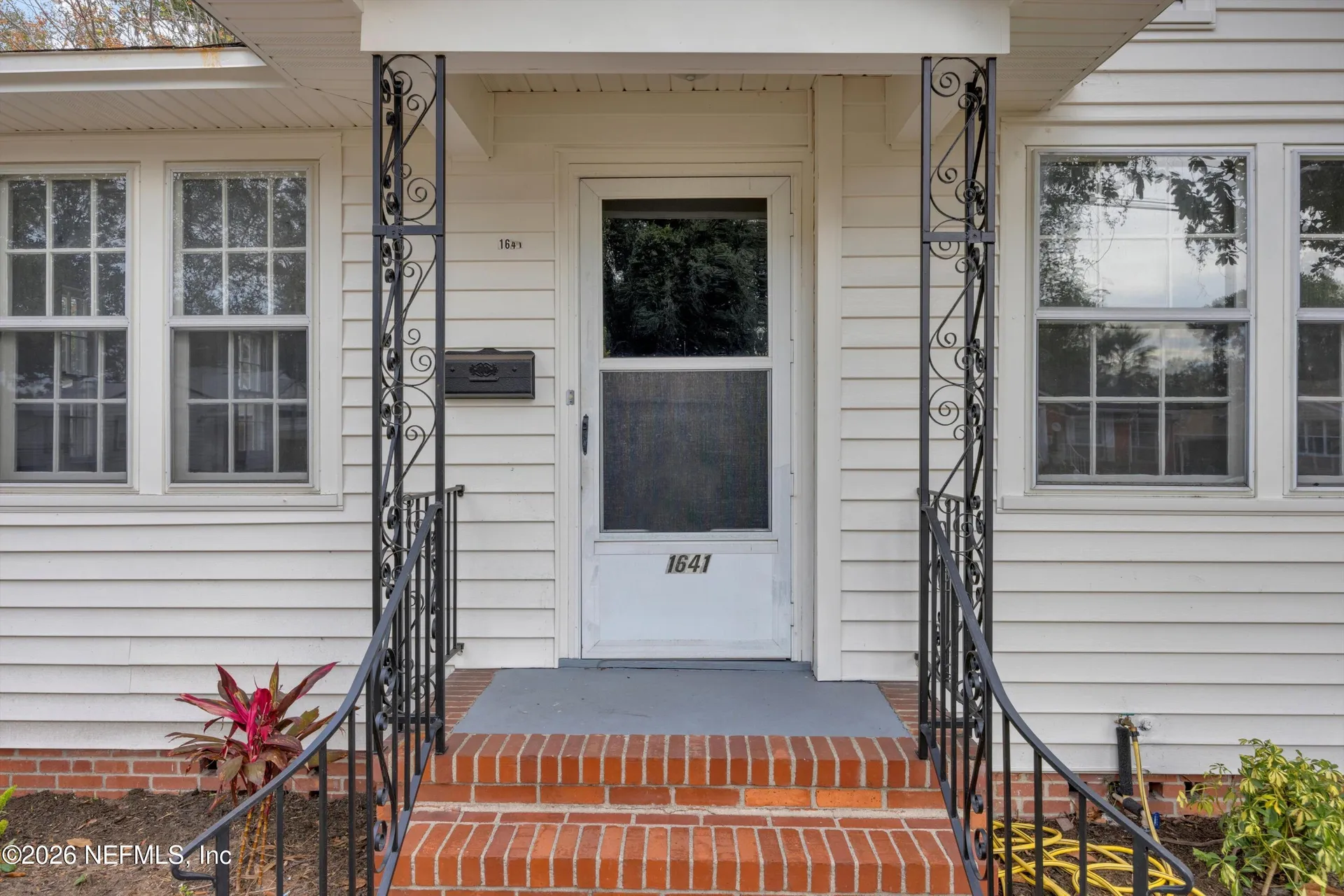 1641 Charon Road Jacksonville FL 32205