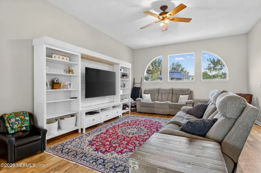 12736 Chandler View Court Jacksonville FL 32218