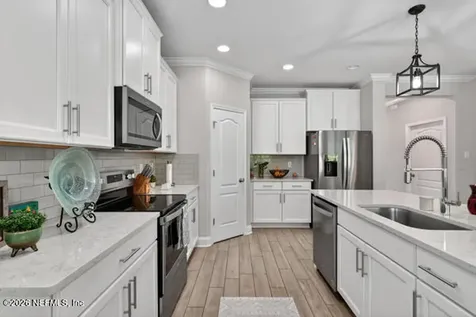 3060 Free Bird Loop Green Cove Springs FL 32043