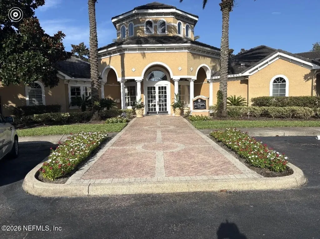 10075 Gate Parkway N Jacksonville FL 32246