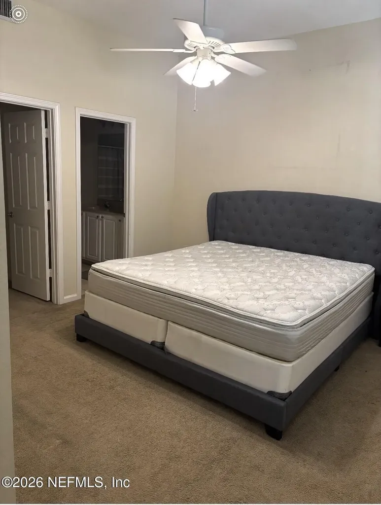 10075 Gate Parkway N Jacksonville FL 32246