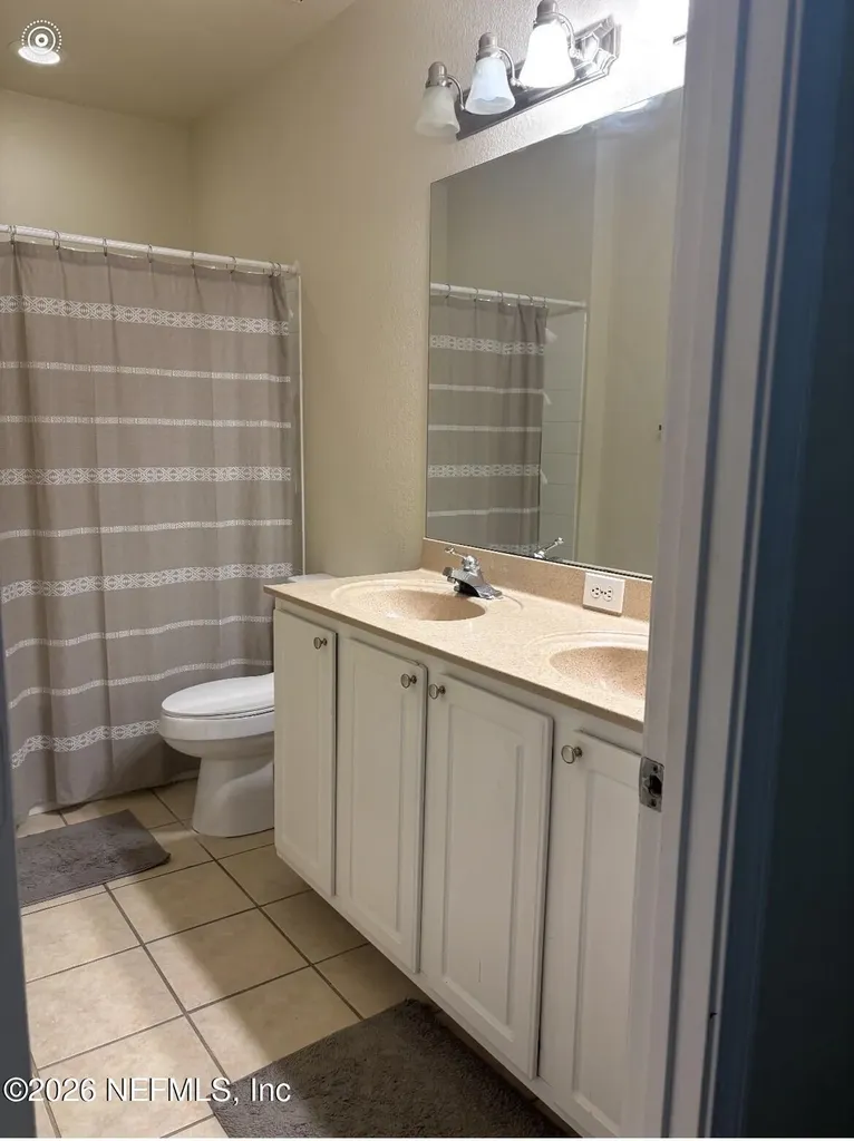 10075 Gate Parkway N Jacksonville FL 32246
