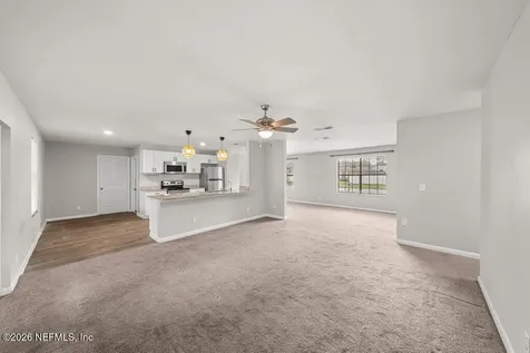 1235 Squirrel Lane N Jacksonville FL 32218