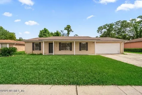 1235 Squirrel Lane N Jacksonville FL 32218
