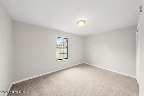 1235 Squirrel Lane N Jacksonville FL 32218