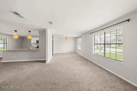 1235 Squirrel Lane N Jacksonville FL 32218