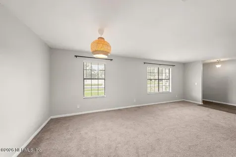 1235 Squirrel Lane N Jacksonville FL 32218