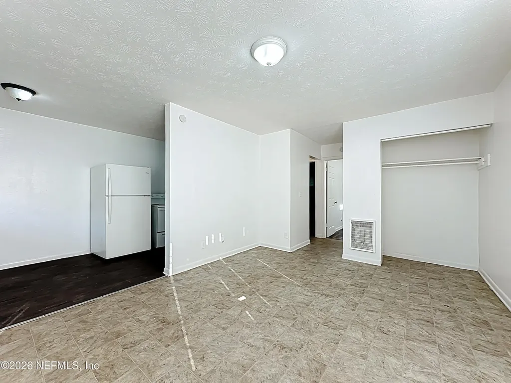 4509 Ken Knight Drive N Jacksonville FL 32209