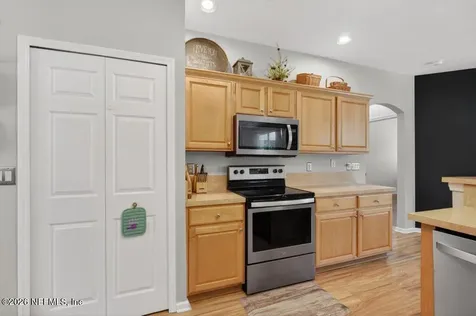 401 Twin Oaks Lane St. Johns FL 32259
