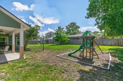 401 Twin Oaks Lane St. Johns FL 32259