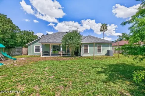 401 Twin Oaks Lane St. Johns FL 32259