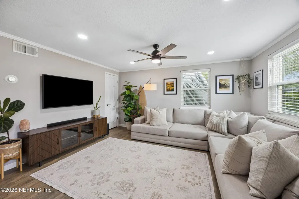 2638 Stern Drive N Jacksonville FL 32233