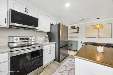 2638 Stern Drive N Jacksonville FL 32233