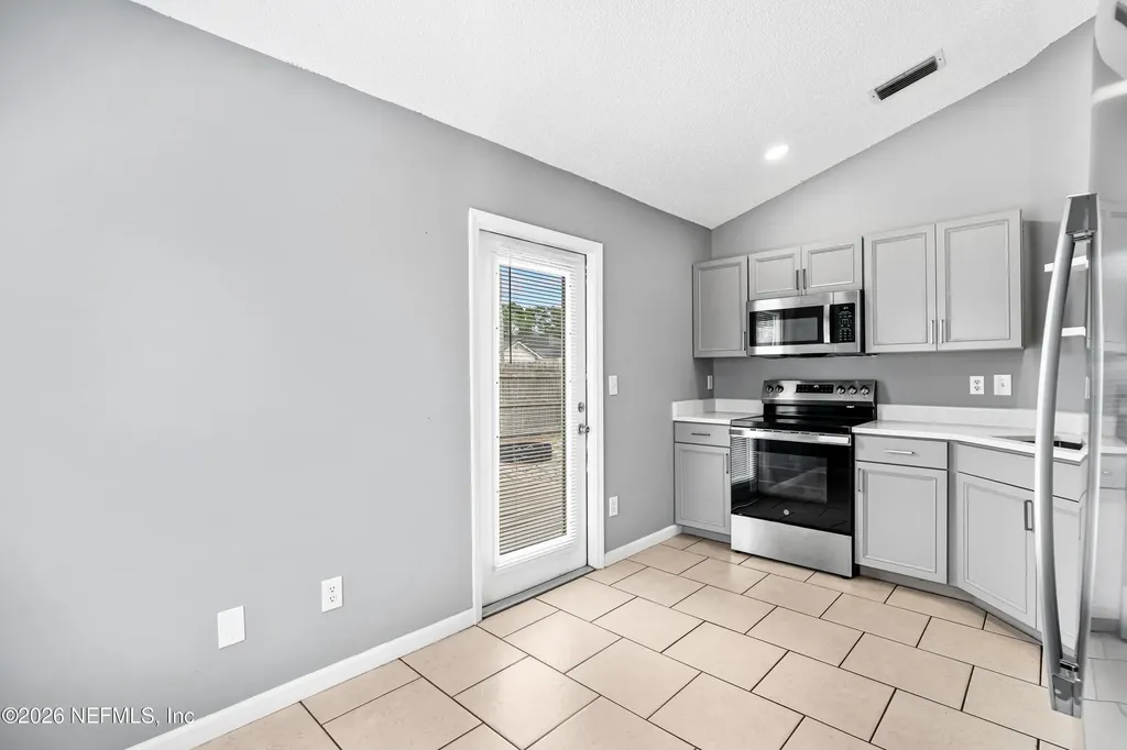 92 W 13th Street Atlantic Beach FL 32233