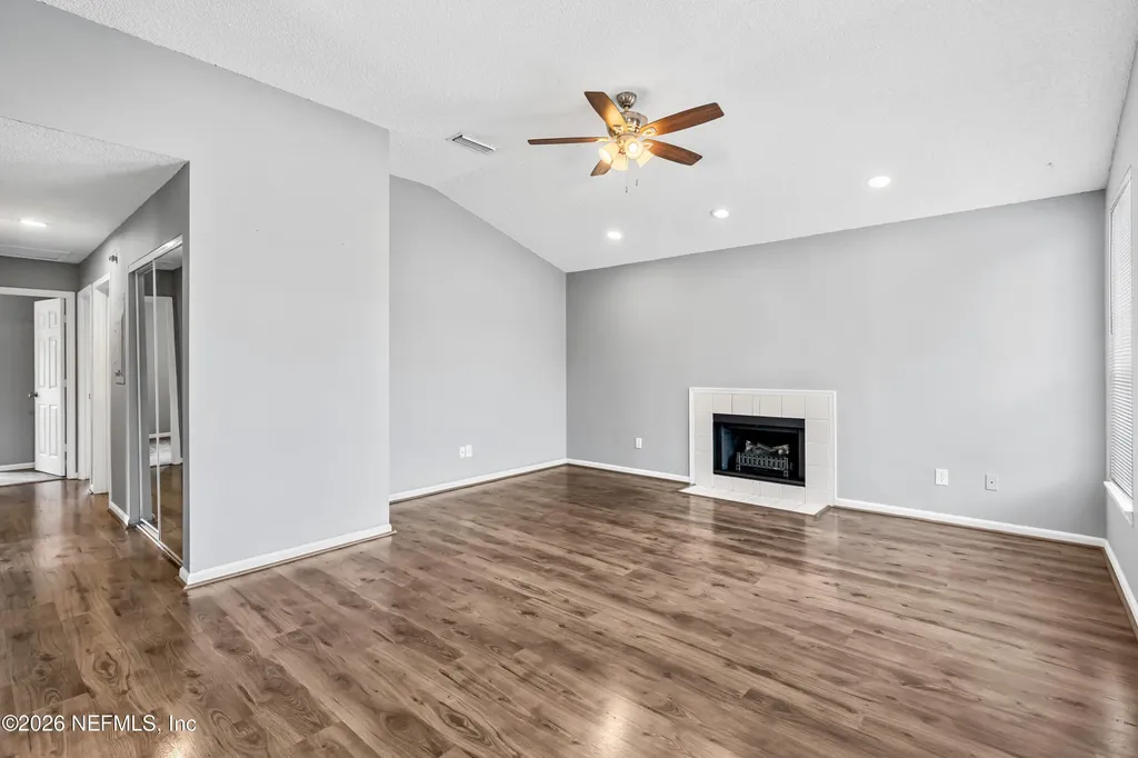 92 W 13th Street Atlantic Beach FL 32233