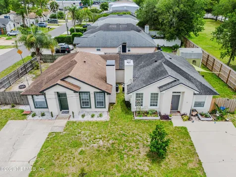 92 W 13th Street Atlantic Beach FL 32233