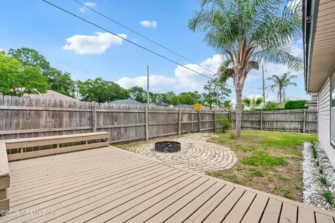 92 W 13th Street Atlantic Beach FL 32233
