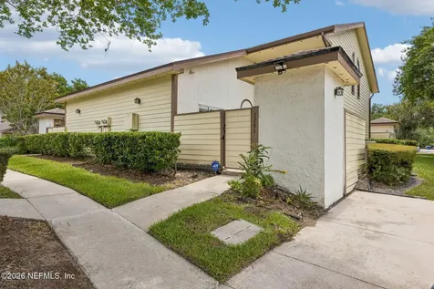 2201 E Challenger Court E Jacksonville FL 32233