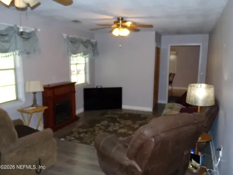 1122 Brewsters Cove Green Cove Springs FL 32043