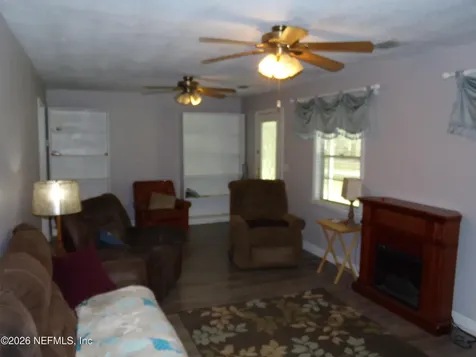 1122 Brewsters Cove Green Cove Springs FL 32043