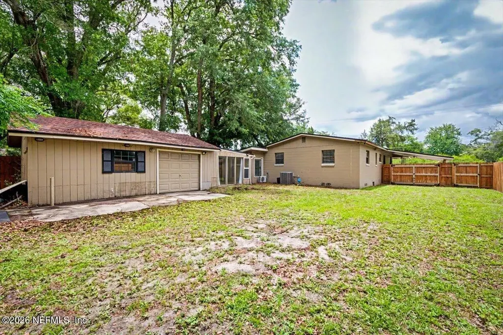 7835 Falcon Street Jacksonville FL 32244