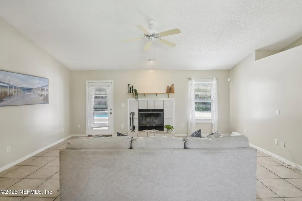 13474 Las Brisas Way N Jacksonville FL 32224