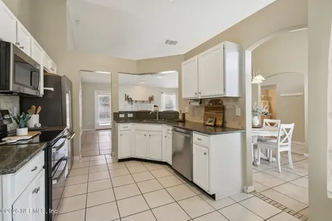 13474 Las Brisas Way N Jacksonville FL 32224