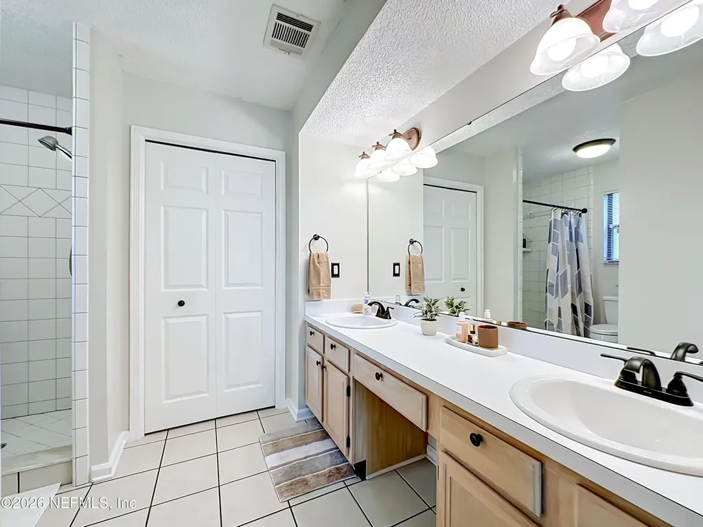 341 Hickory Hollow Drive N Jacksonville FL 32225