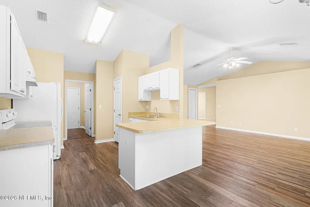 1301 Mcgrits Creek Drive E Jacksonville FL 32221