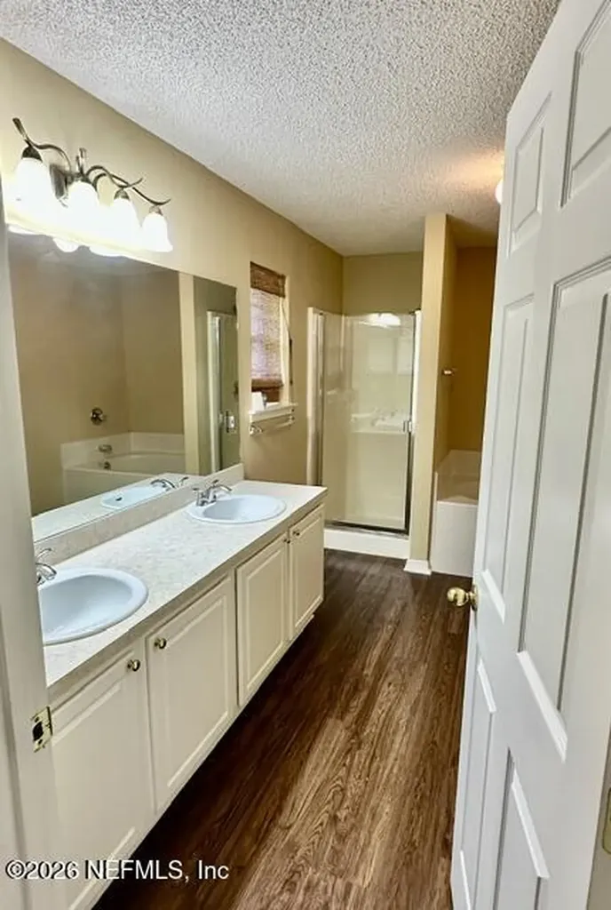 1301 Mcgrits Creek Drive E Jacksonville FL 32221