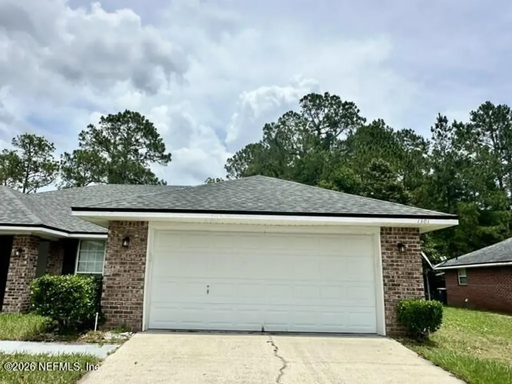 1301 Mcgrits Creek Drive E Jacksonville FL 32221