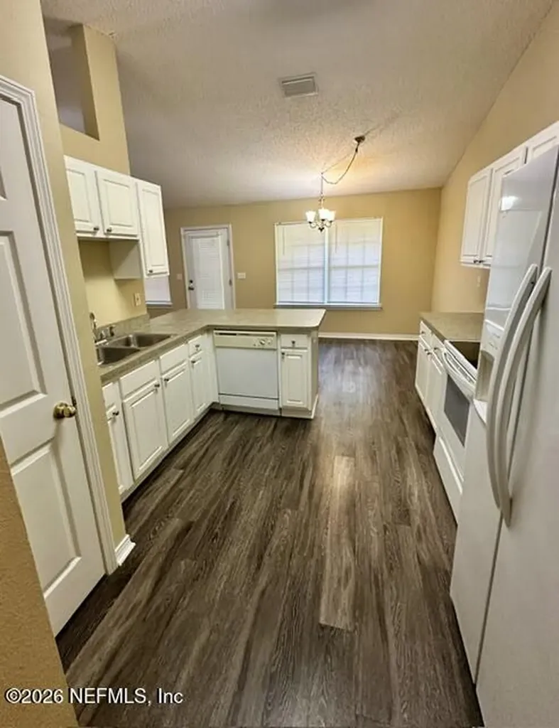 1301 Mcgrits Creek Drive E Jacksonville FL 32221