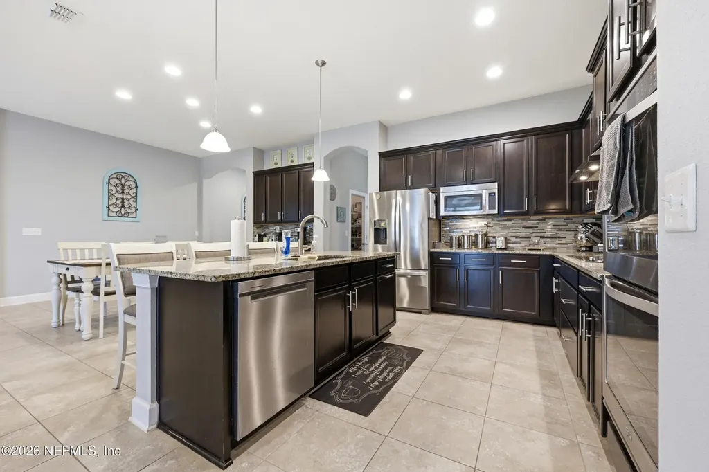 2004 Wedge Court Green Cove Springs FL 32043