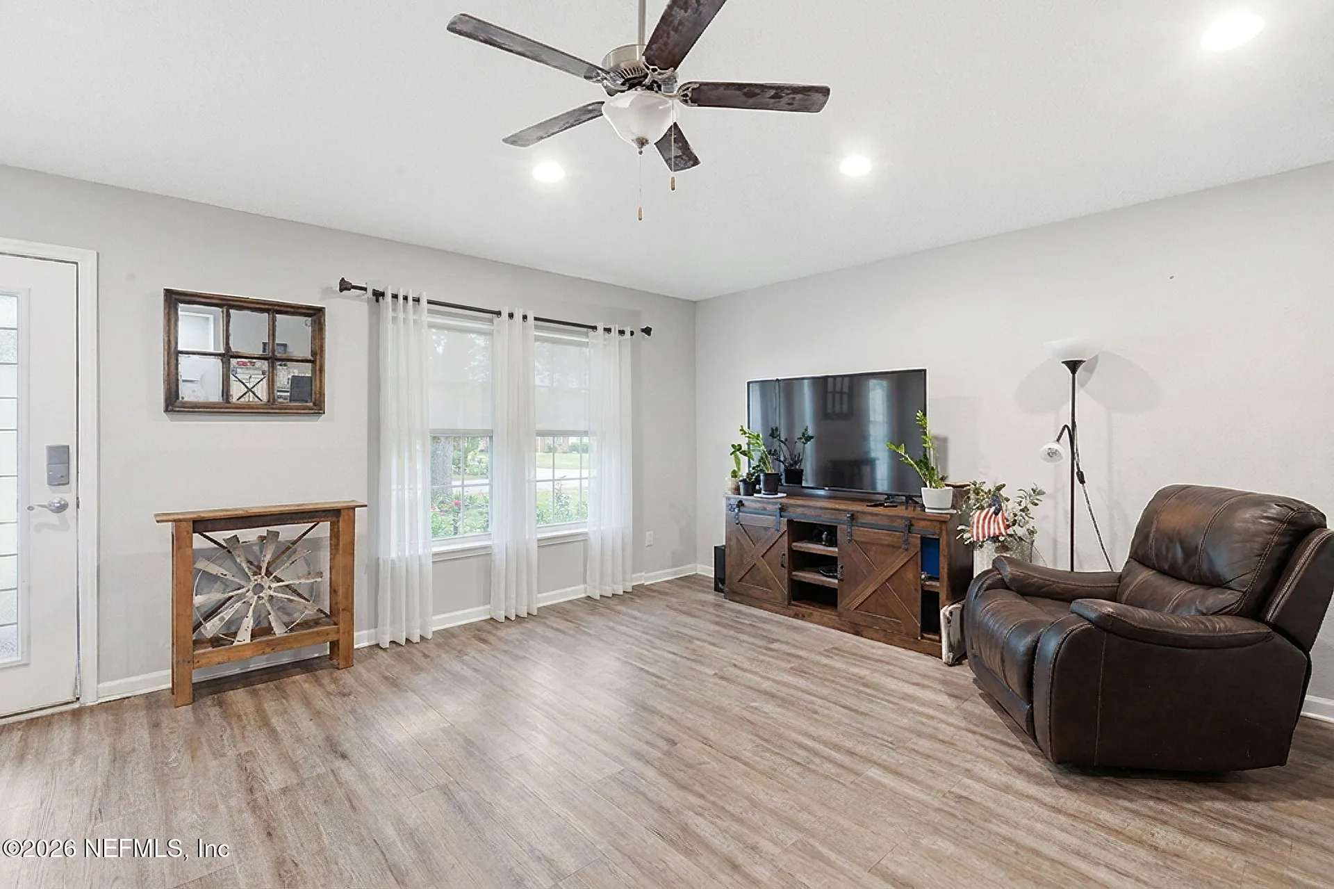 2393 Rusty Lakes Lane Jacksonville FL 32221