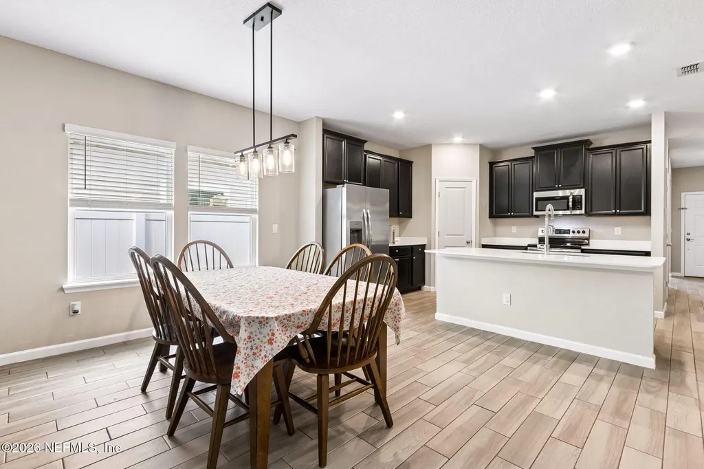 10863 Ventnor Avenue Jacksonville FL 32218