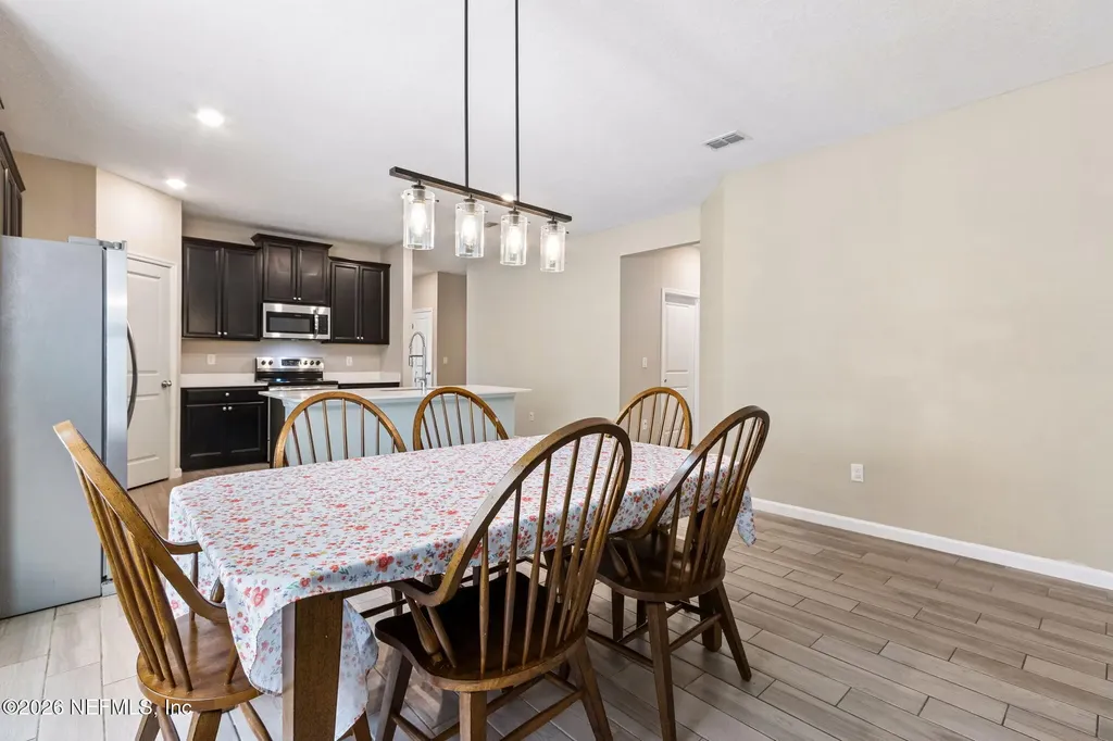 10863 Ventnor Avenue Jacksonville FL 32218