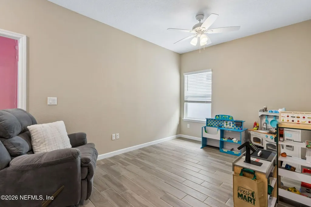 10863 Ventnor Avenue Jacksonville FL 32218
