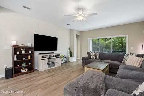 10863 Ventnor Avenue Jacksonville FL 32218