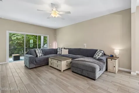 10863 Ventnor Avenue Jacksonville FL 32218