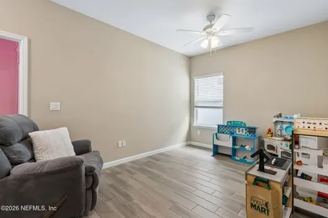 10863 Ventnor Avenue Jacksonville FL 32218