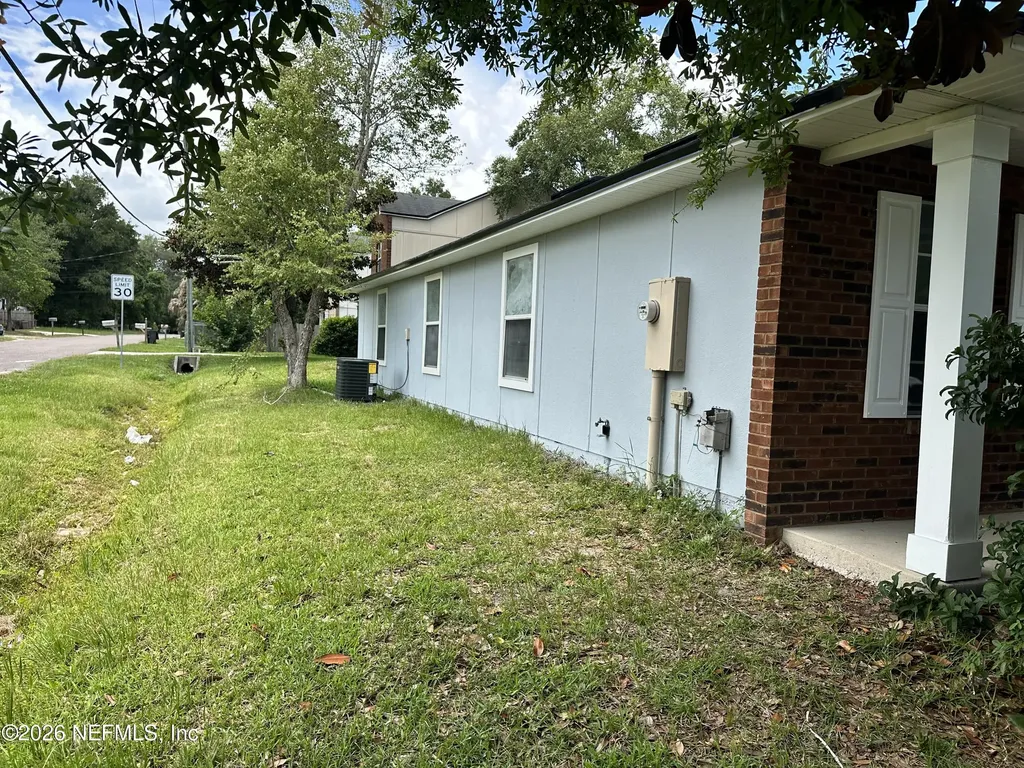 1394 Manotak Avenue Jacksonville FL 32210