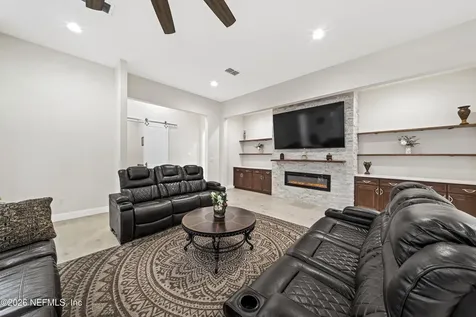 10177 Fair Hill Court Jacksonville FL 32219