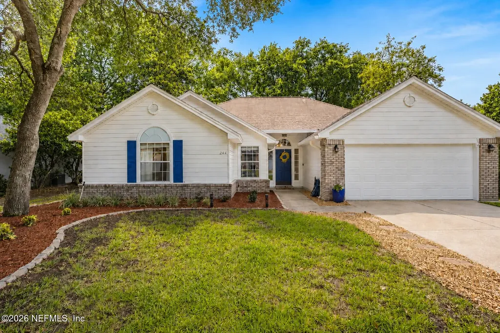 244 Clover Court St. Johns FL 32259