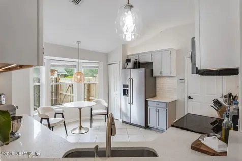 244 Clover Court St. Johns FL 32259