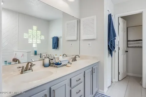 244 Clover Court St. Johns FL 32259