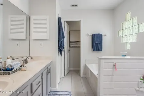 244 Clover Court St. Johns FL 32259